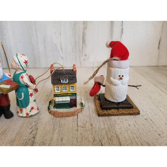 Santa Claus smore ornament mix Xmas house snowman - Picture 4 of 7